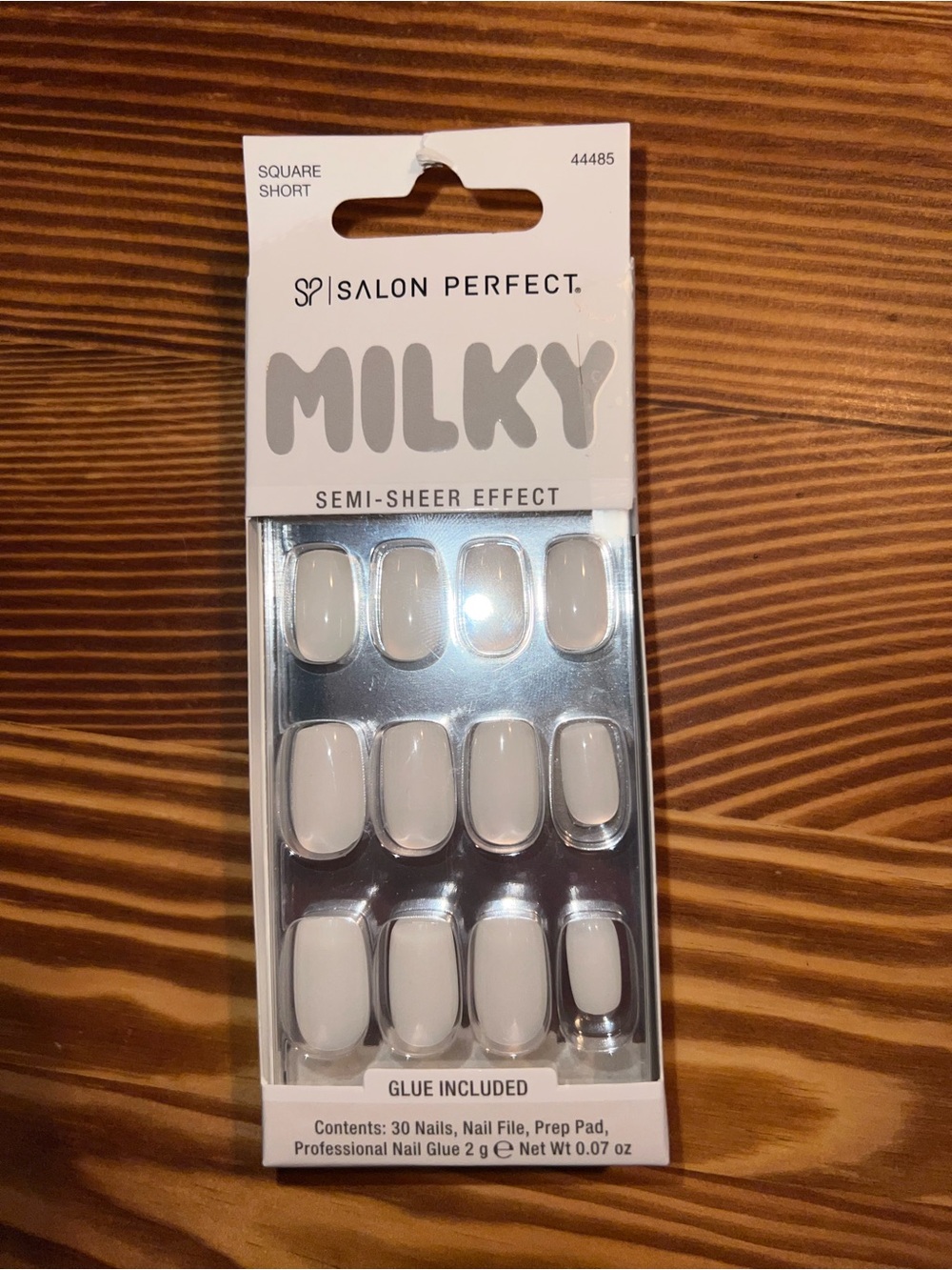 Salon Perfect Milky Semi-Sheer Press-On Nails — White